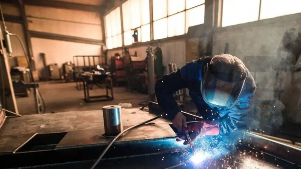 Alianza inédita: La CGT y las cámaras patronales se unen para frenar la reforma laboral de Milei