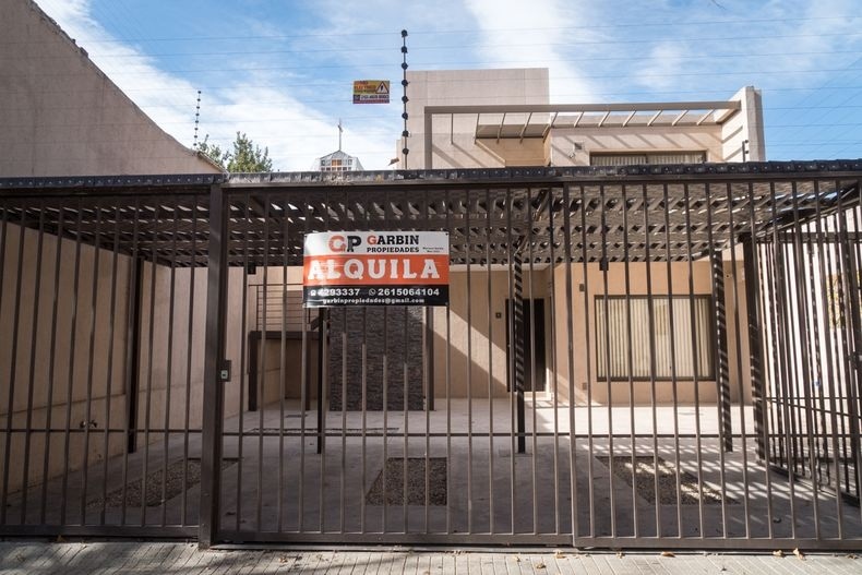 El drama de alquilar: los hogares ya destinan más de la mitad de sus ingresos a la vivienda