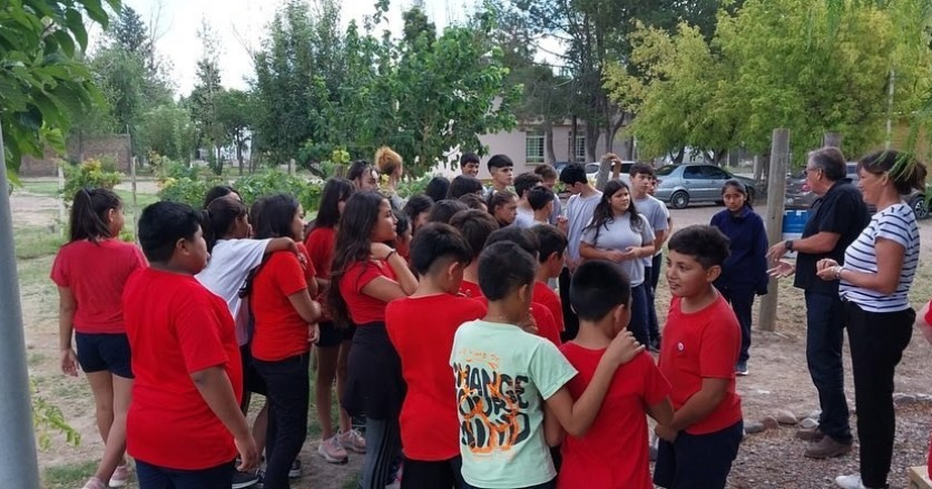 Irrigación promueve el uso eficiente del agua en escuelas de Junín con la entrega de kits de riego