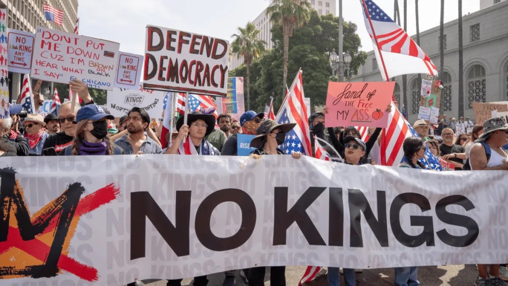 Estados Unidos bajo fuego: la marcha "No Kings" hace vibrar las calles contra la deriva de Trump