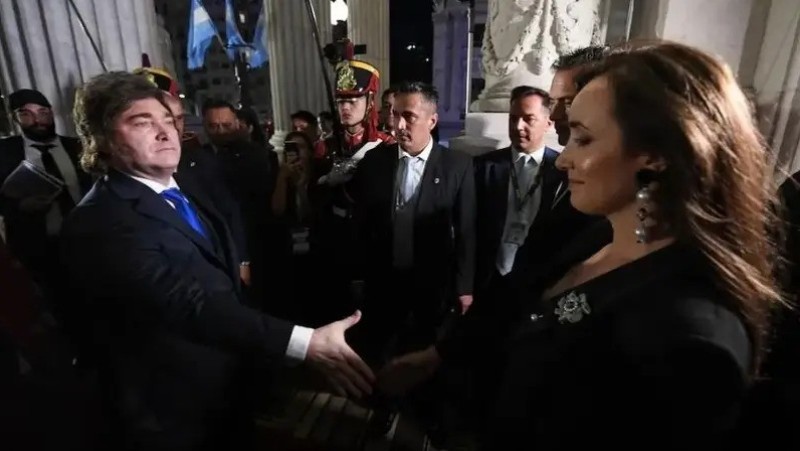 La guerra fr&iacute;a que se volvi&oacute; incendio: Villarruel resiste y desaf&iacute;a el clamor de renuncia en la Rosada