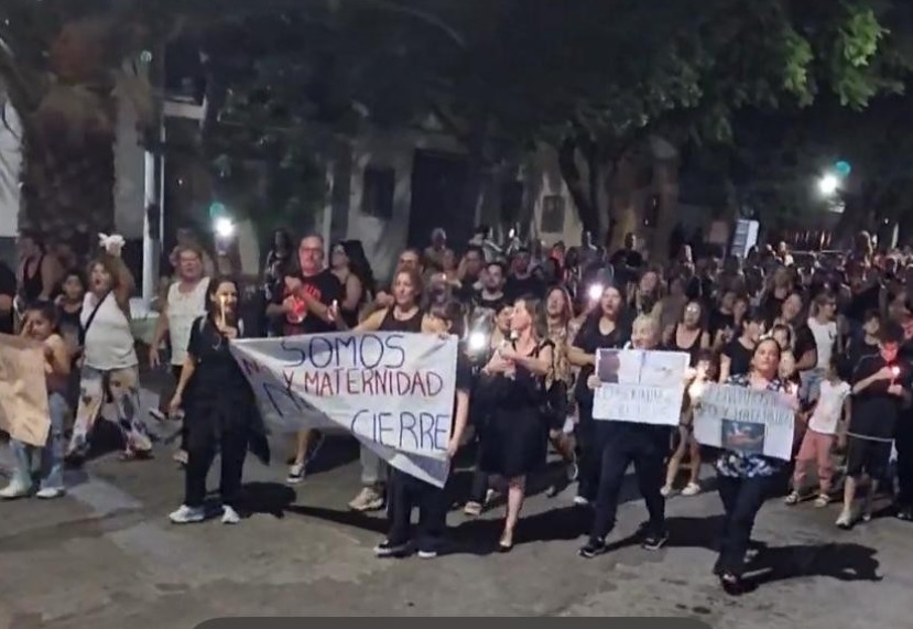 El Saporiti bajo asedio: velas, manifestaciones y el fantasma de m&aacute;s cierres