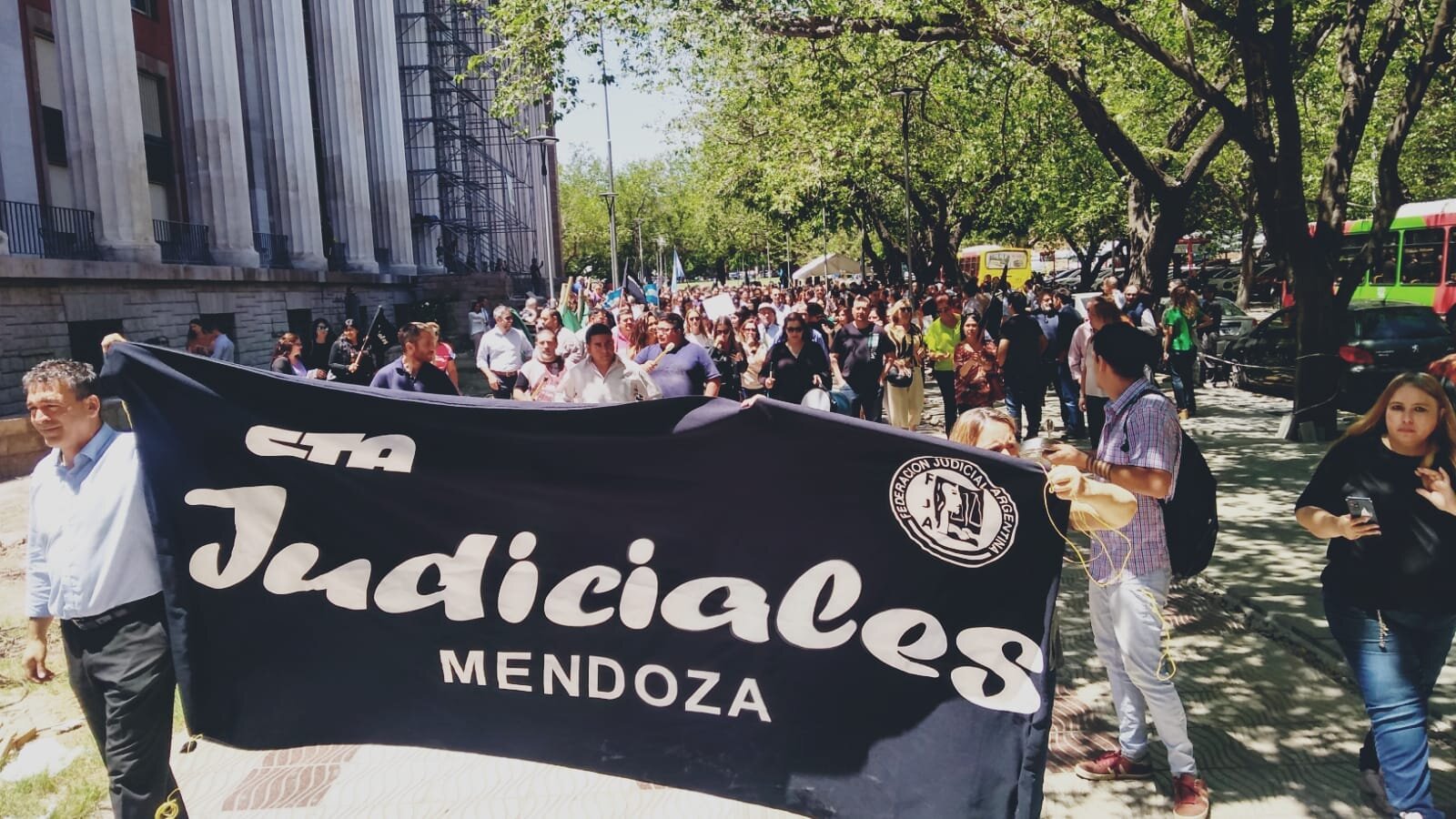 Trabajadores Judiciales de Mendoza declaran estado de huelga y convocan a paro