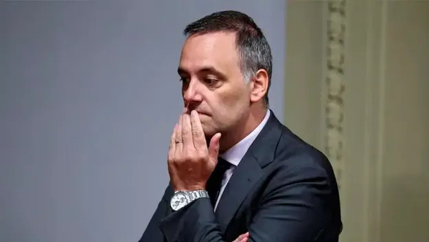 El pasaporte de Adorni: casi 20 viajes bajo la lupa judicial, un resort en el Caribe y el abogado m&aacute;s caro del pa&iacute;s como nueva pregunta sin respuesta