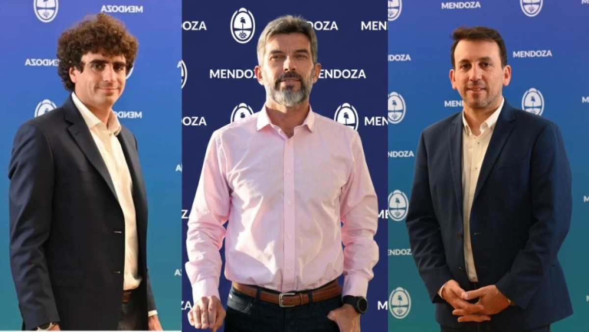 Tres manos levantadas, un trono por definir