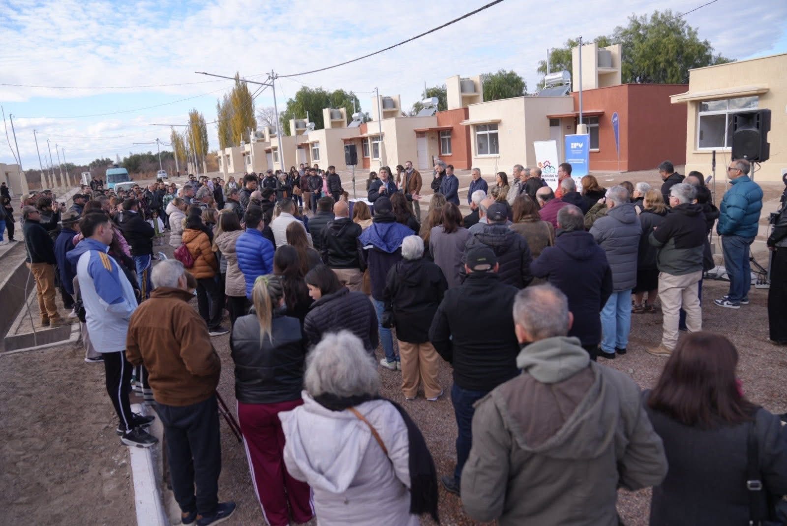 Junín celebra un nuevo barrio: 29 familias recibieron las llaves de su hogar