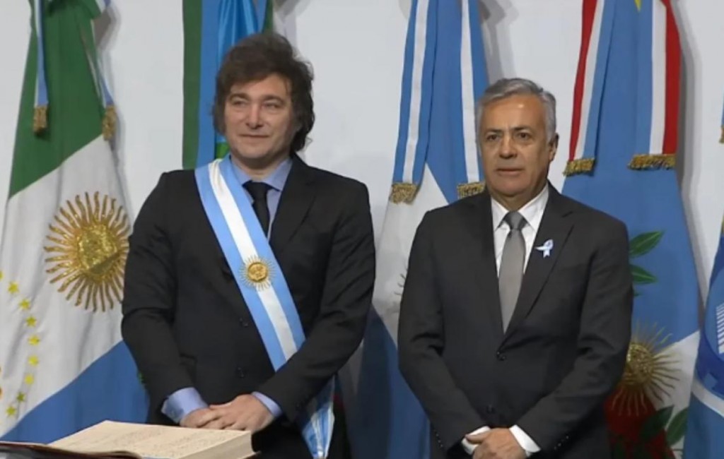 Cornejo se recuesta sobre Milei y entrega las listas nacionales para sellar la alianza?
