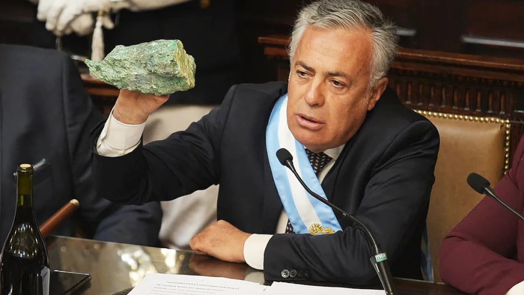 Cornejo contra la sociedad: la audiencia por San Jorge se hace en la montaña y bajo sospecha de clientelismo