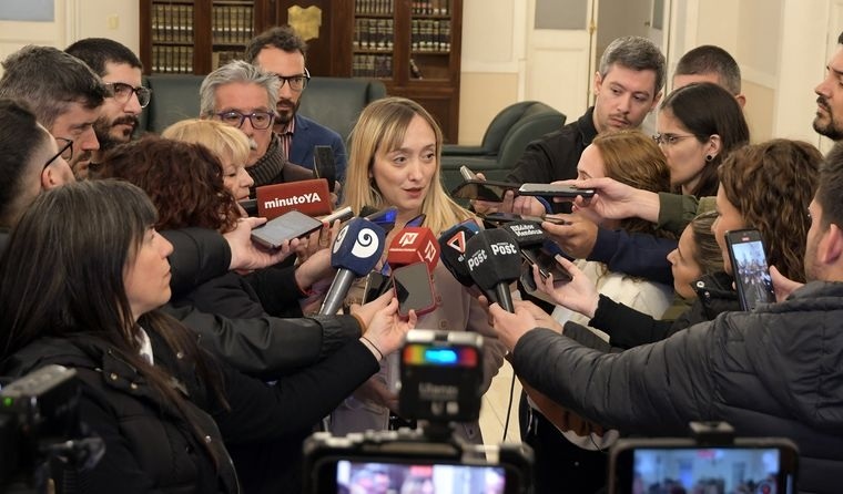  Fernández Sagasti denunció penalmente a Cornejo por el convenio con Vialidad Nacional
