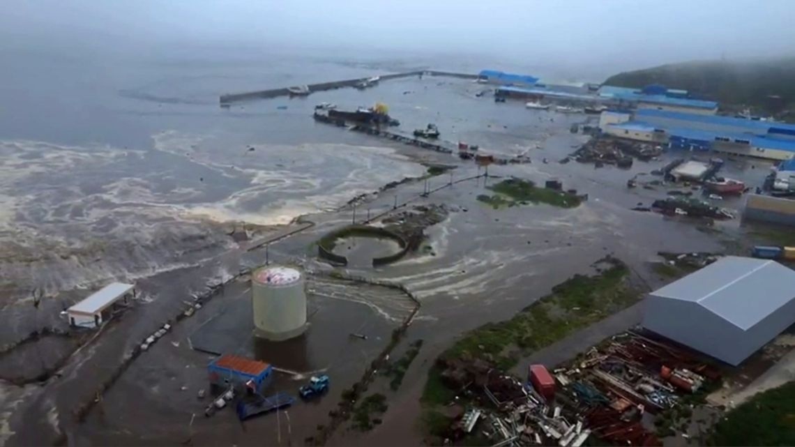 Chile mantiene alerta por tsunami tras nuevo sismo en Rusia: la tierra no deja de temblar en el Pacífico