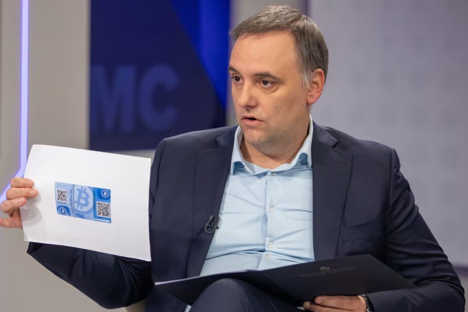 Testigos complican a Adorni en la causa por presunto enriquecimiento il&iacute;cito: prestaron sus tarjetas y Adorni daba efectivo