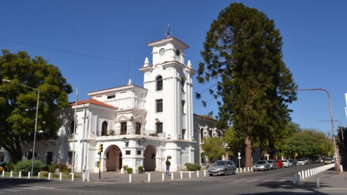 La sucesi&oacute;n de Rufeil abre la interna radical en San Mart&iacute;n: Cornejo busca ordenar la sucesi&oacute;n y crece la tensi&oacute;n con dirigentes locales