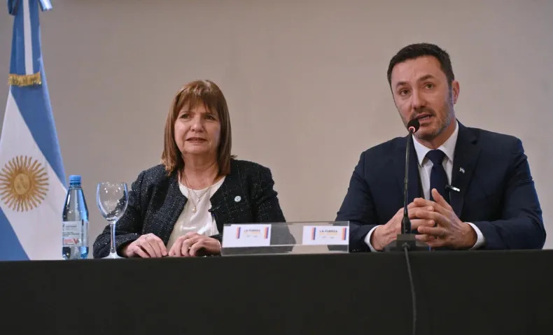 Petri será candidato en Mendoza y se aleja del Ministerio de Defensa en diciembre