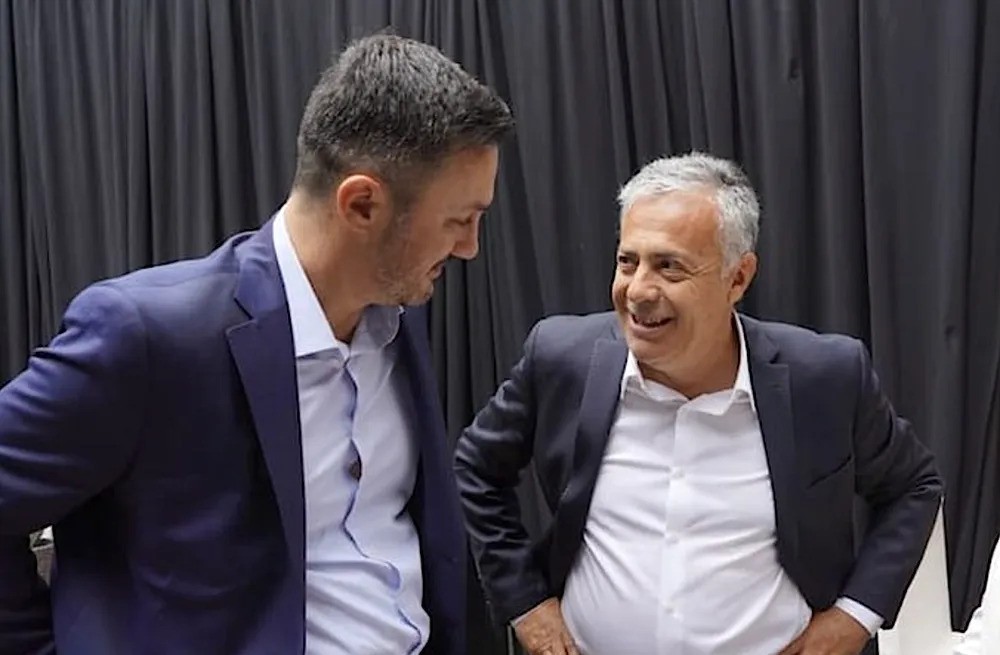 Cornejo quiere controlar la sucesi&oacute;n y Petri amenaza con jugar por afuera