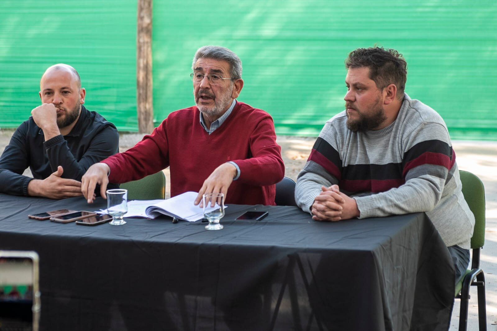 Polémica en Rivadavia: graves fallas en el nuevo estadio desatan cruces entre Sembrar y Cambia Mendoza