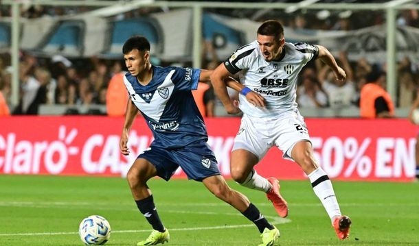 Vélez y Central Córdoba se juegan la gloria en la final de la Supercopa Argentina