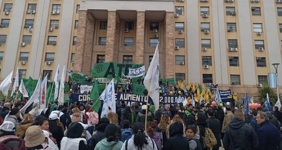 Polémica en Mendoza: la reforma al Estatuto del Empleado Público entre críticas y resistencias