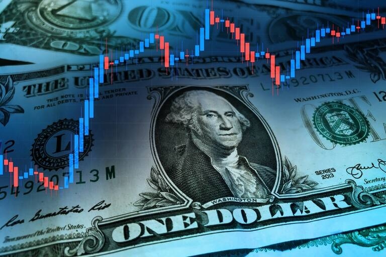 El dólar roza los $1500, se derrumban los bonos y el riesgo país salta a máximos históricos