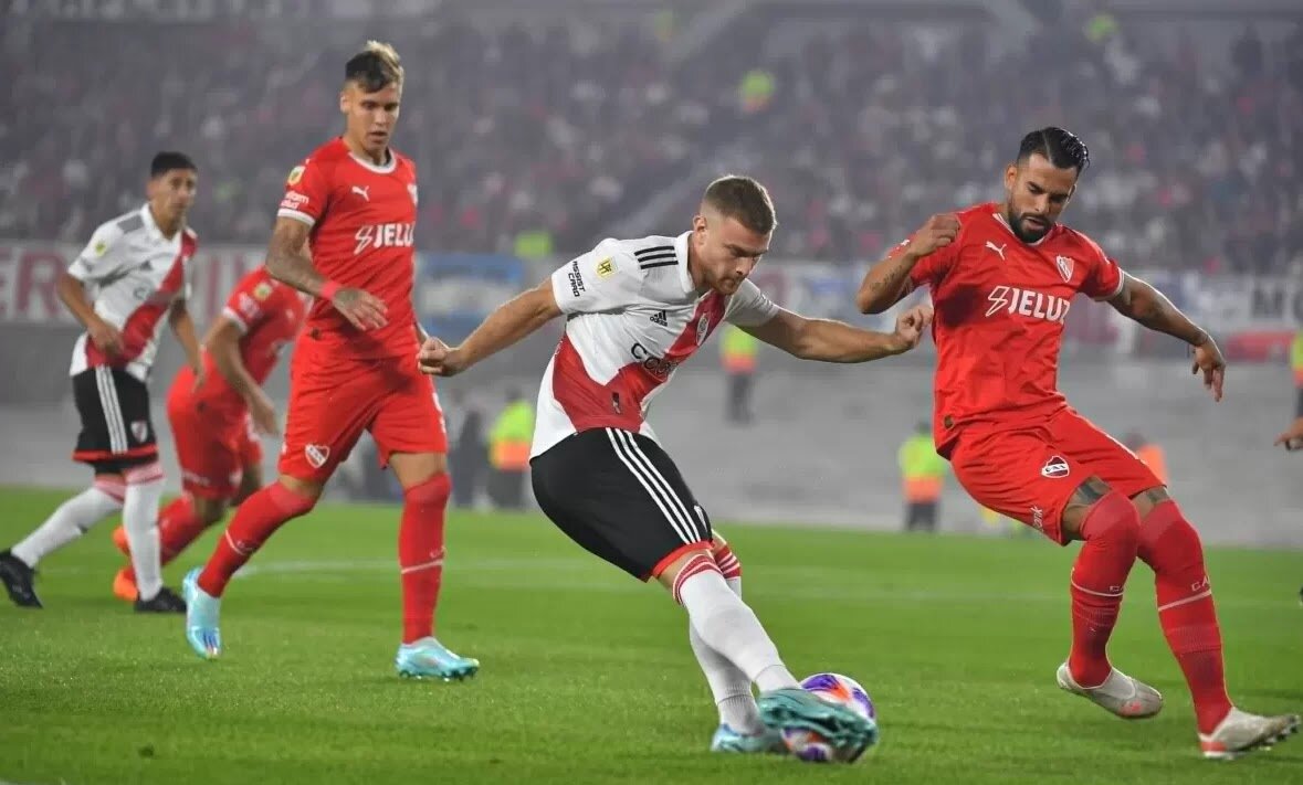  Con la vuelta de Carlos Tevez al Monumental, River recibe a Independiente 