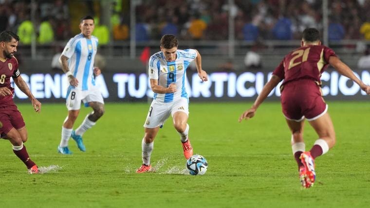 Argentina sigue líder y Bolivia sorprende en las Eliminatorias Sudamericanas