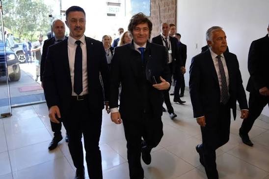 Cornejo quiere ordenar Mendoza, pero Milei no suelta a Petri