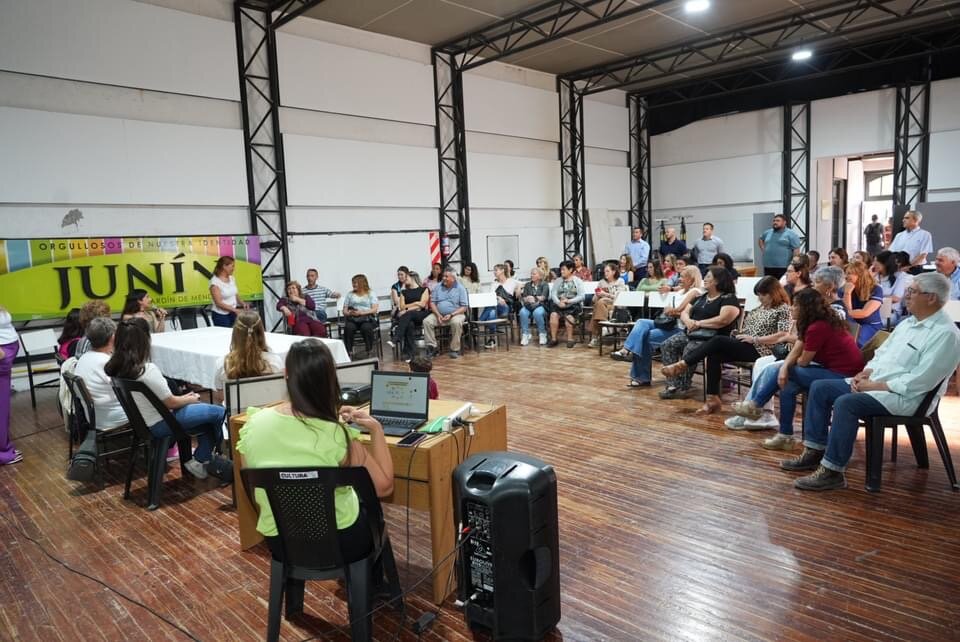 Junín conmemora el 35° aniversario de la Convención sobre los Derechos del Niño con un conversatorio