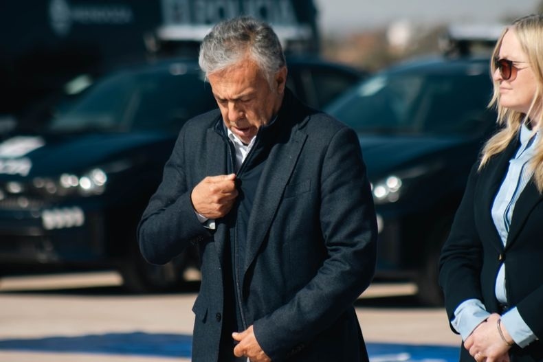 El Gobierno busca sacar las reformas con ayuda de Cornejo y Santilli en medio de tensiones políticas