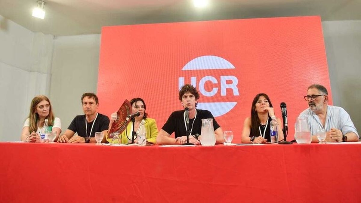 La UCR define nueva conducción en plena fractura por Milei